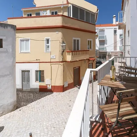 Shell House * Ναζαρέ