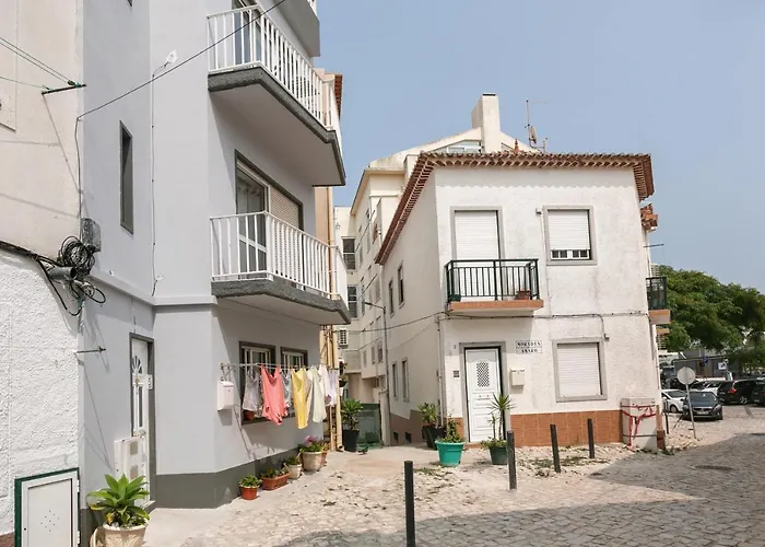Shell House Nazaré